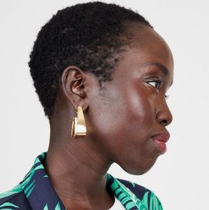 Vince Camuto Oversized J Hoops